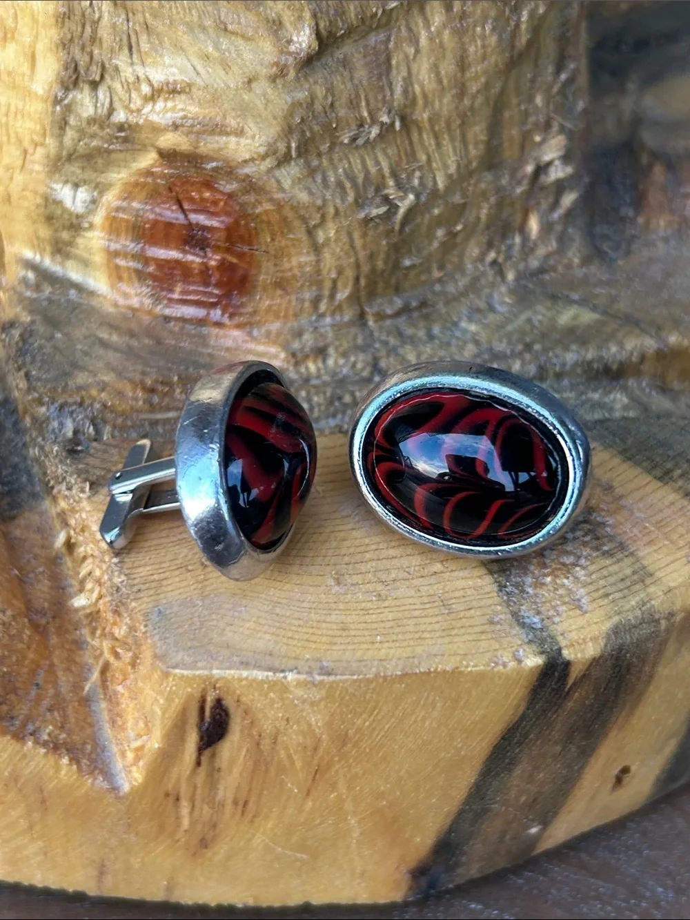 Hickok 60's Black and Red Oval Acrylic StoneCufflinks